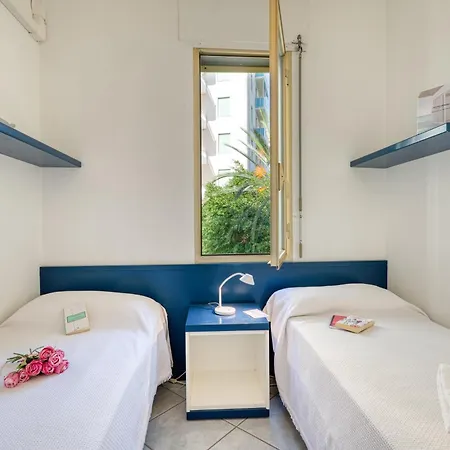 Imperiale Bilocale With Terrace And Ac - Happy Apartment *