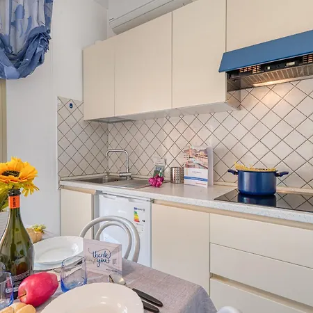 Imperiale Bilocale With Terrace And Ac - Happy Apartment Sanremo
