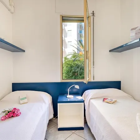 Imperiale Bilocale With Terrace And Ac - Happy