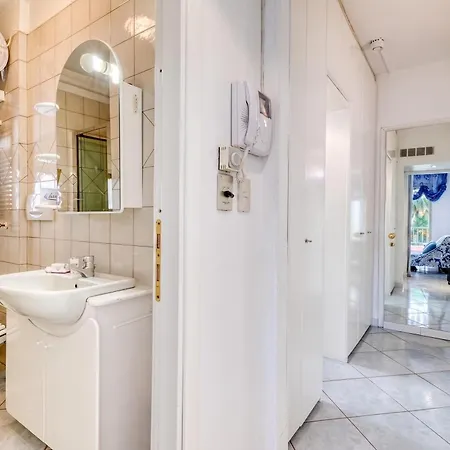 Imperiale Bilocale With Terrace And Ac - Happy Apartment